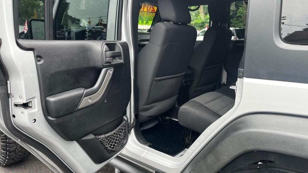 Jeep Wrangler Unlimited Sport 4WD 2011