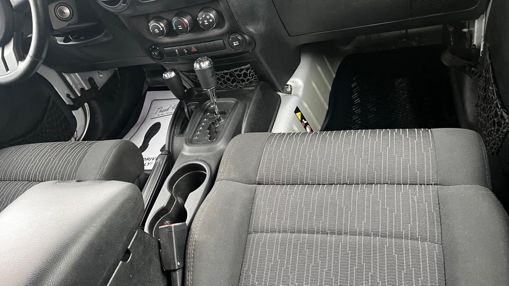 Jeep Wrangler Unlimited Sport 4WD 2011