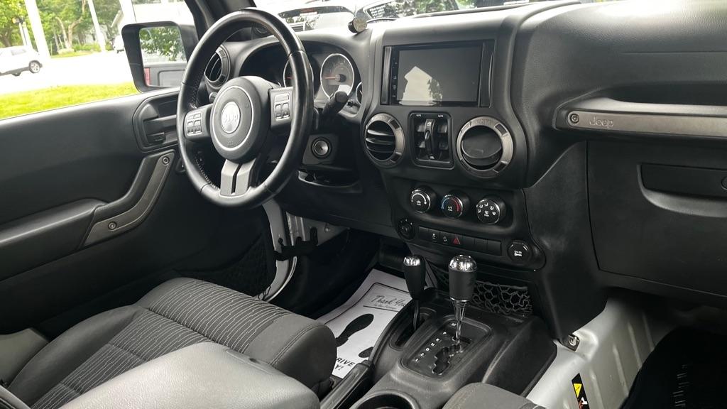 Jeep Wrangler Unlimited Sport 4WD 2011