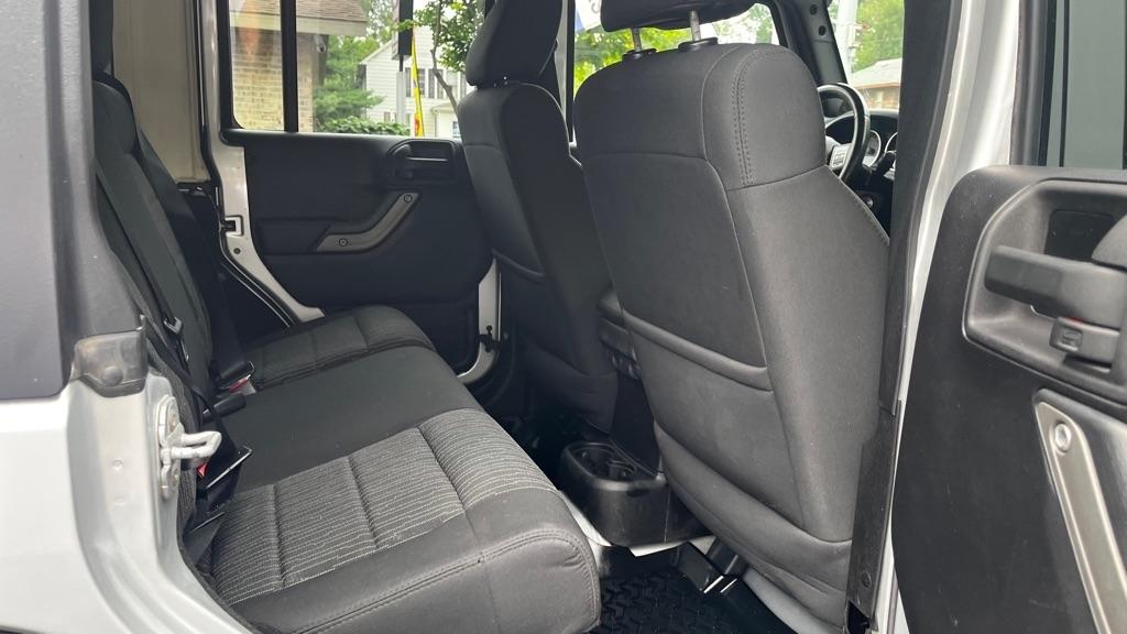 Jeep Wrangler Unlimited Sport 4WD 2011