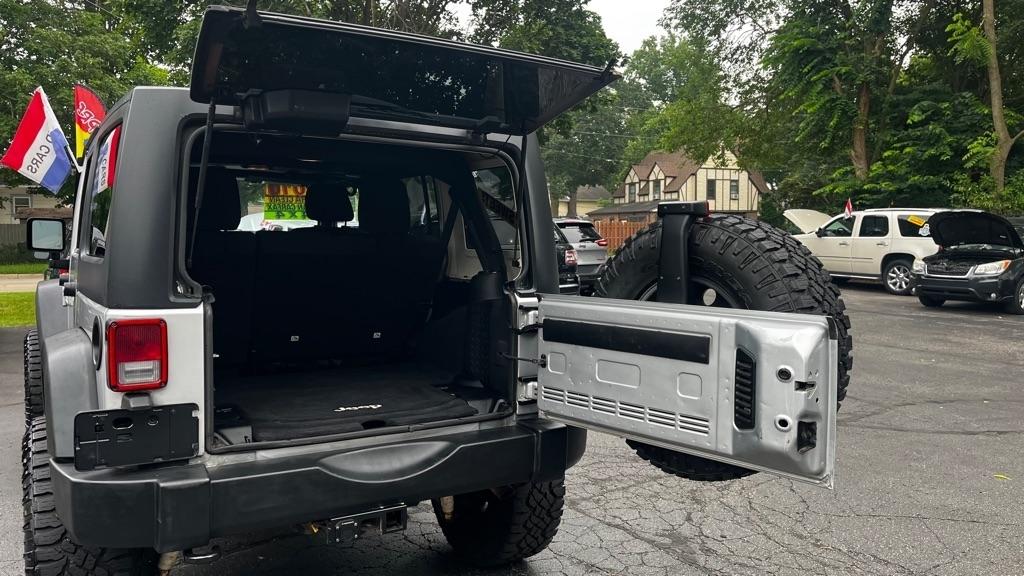 Jeep Wrangler Unlimited Sport 4WD 2011