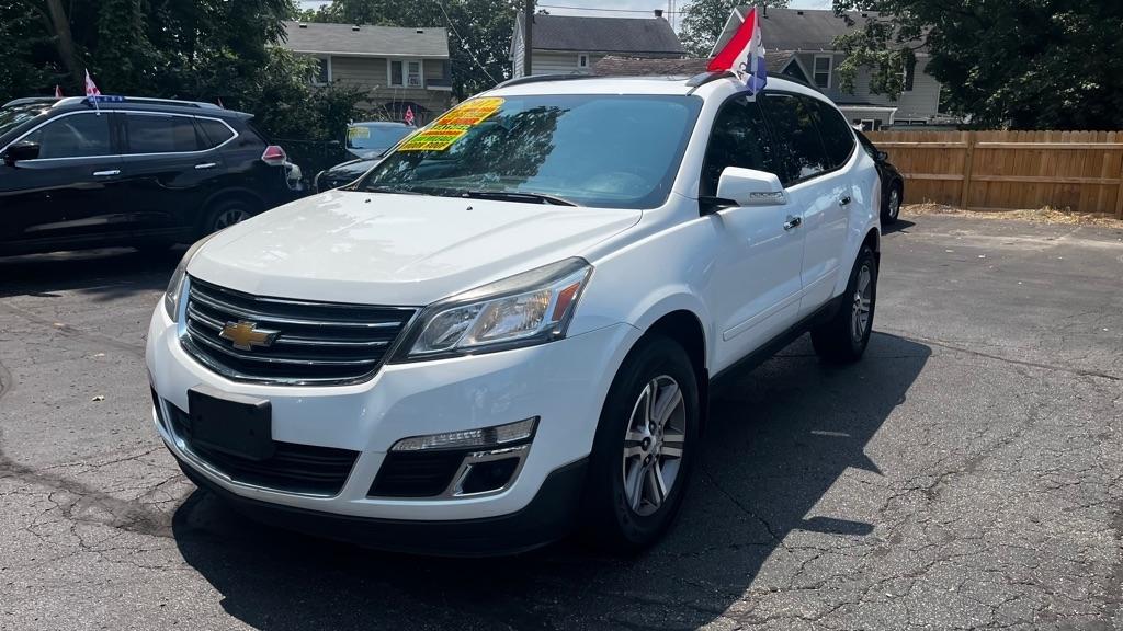 2017 Chevrolet Traverse 2LT AWD