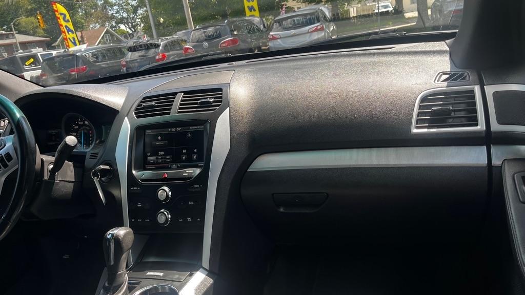 Ford Explorer XLT 4WD 2014