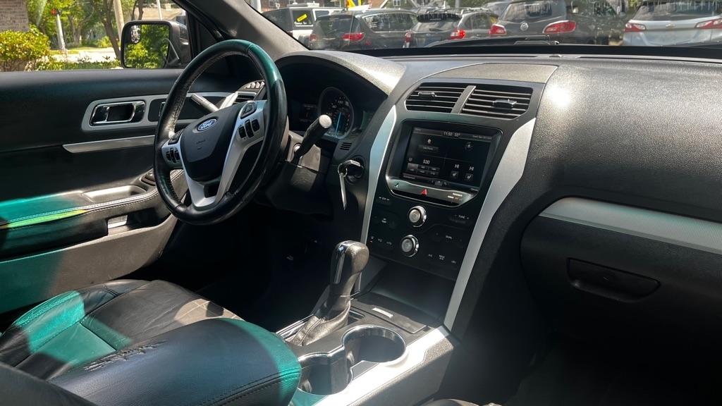 Ford Explorer XLT 4WD 2014