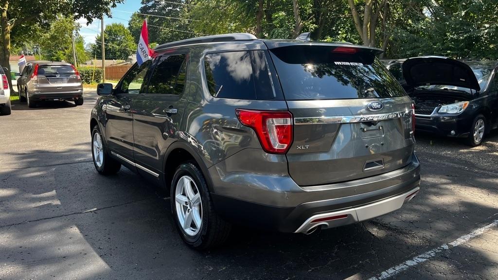 Ford Explorer XLT 4WD 2016