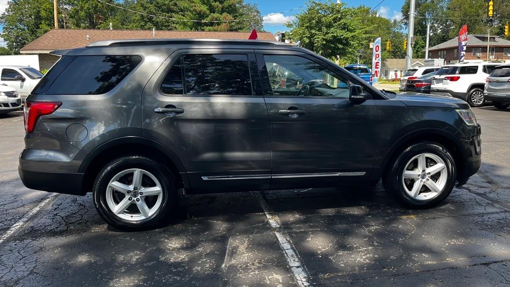 Ford Explorer XLT 4WD 2016