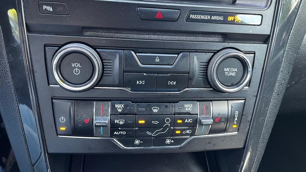 Ford Explorer XLT 4WD 2016
