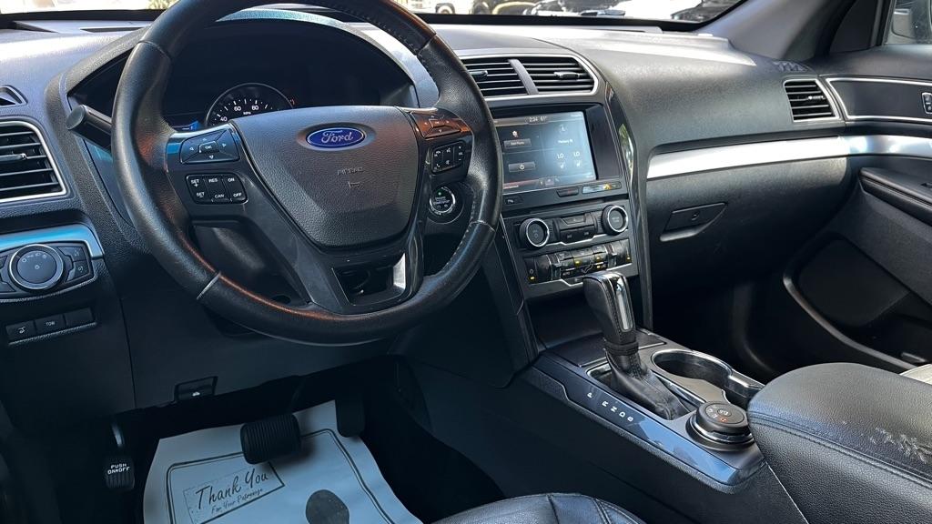 Ford Explorer XLT 4WD 2016