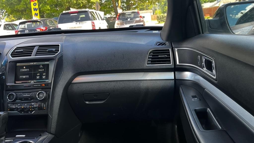 Ford Explorer XLT 4WD 2016