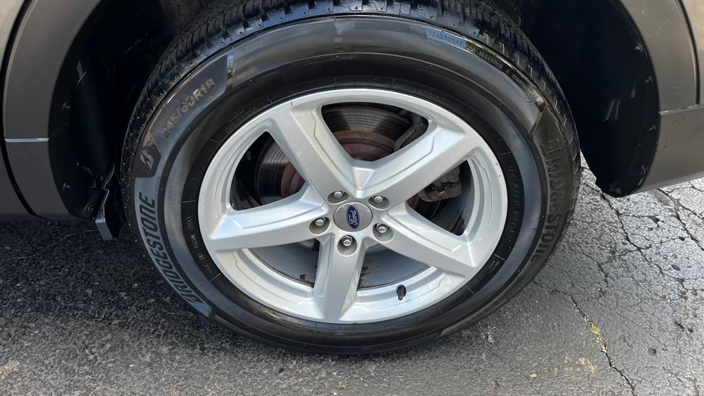 Ford Explorer XLT 4WD 2016