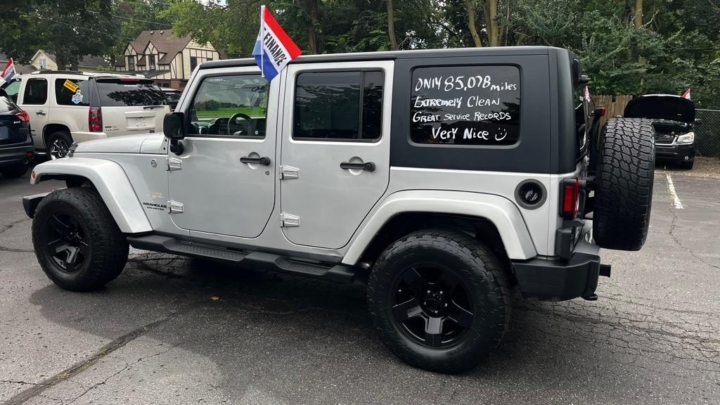 Jeep Wrangler Unlimited Sahara 4WD 2010