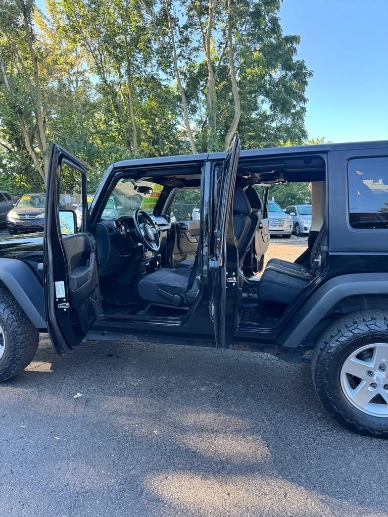 Jeep Wrangler Unlimited Sport 4WD 2011