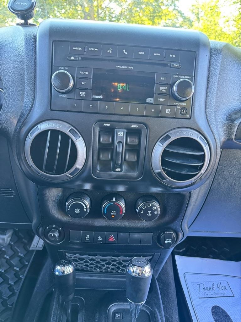 Jeep Wrangler Unlimited Sport 4WD 2011
