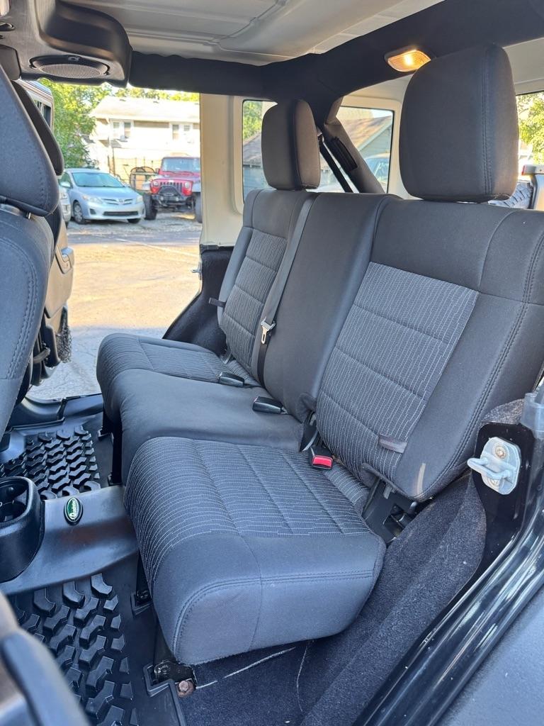 Jeep Wrangler Unlimited Sport 4WD 2011
