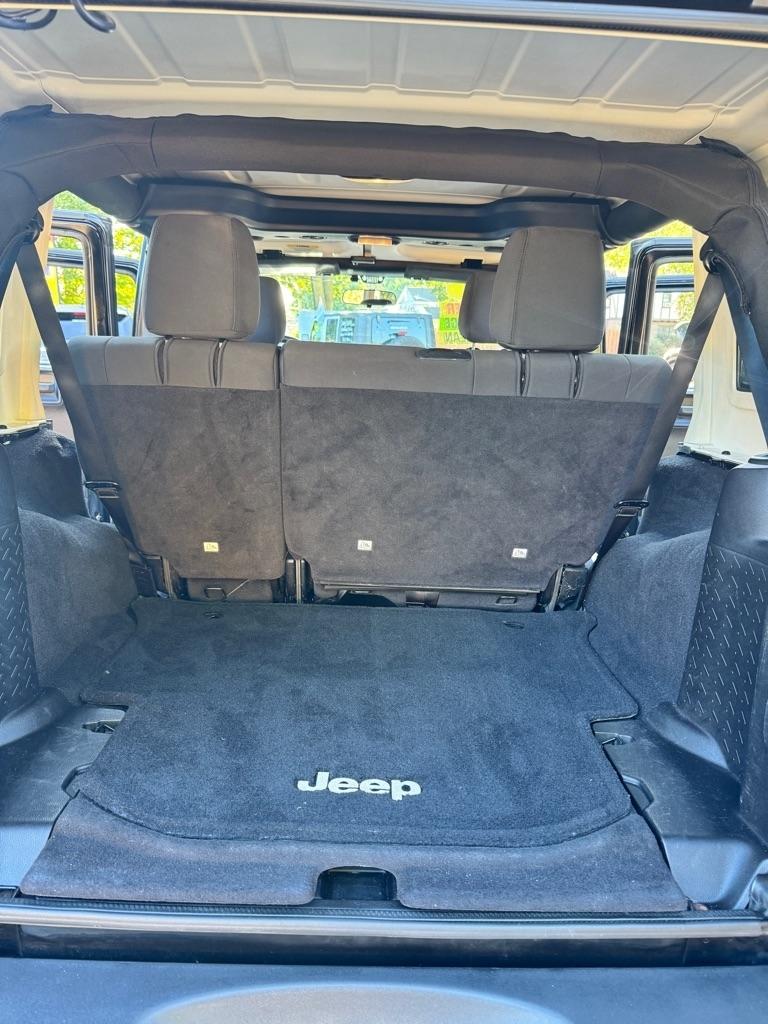 Jeep Wrangler Unlimited Sport 4WD 2011