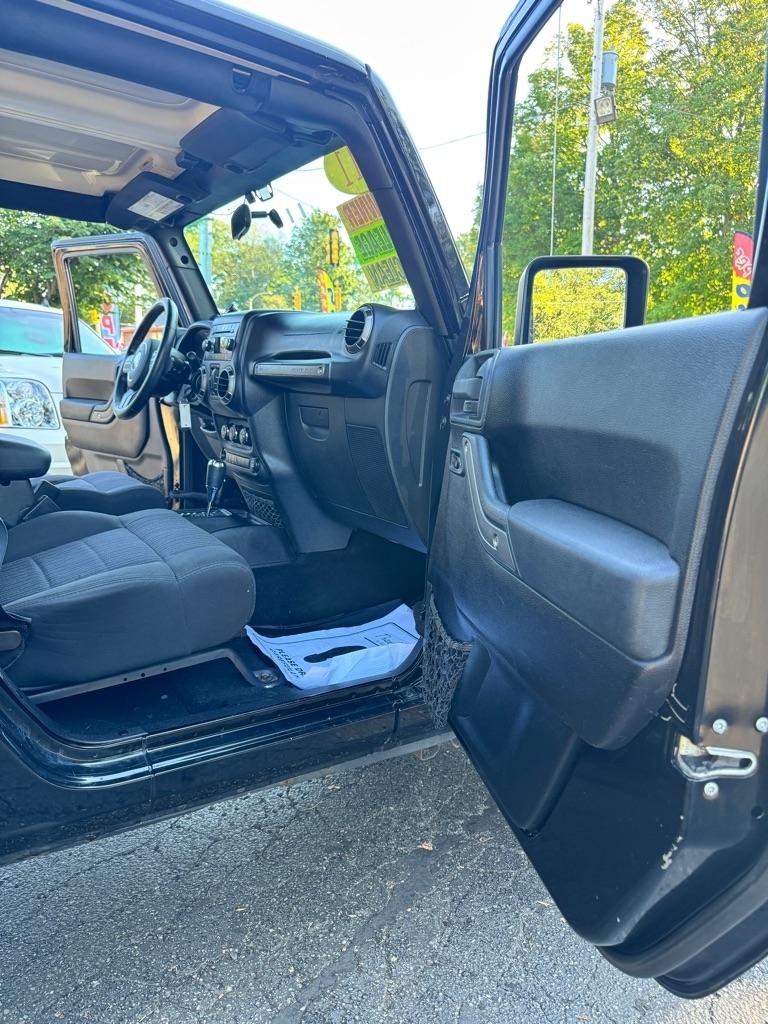 Jeep Wrangler Unlimited Sport 4WD 2011
