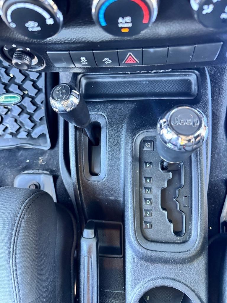 Jeep Wrangler Unlimited Sport 4WD 2011