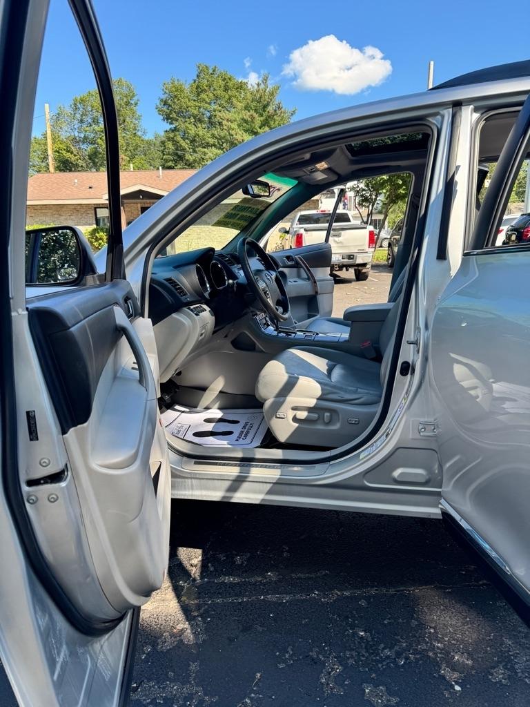 Toyota Highlander Limited 4WD 2012