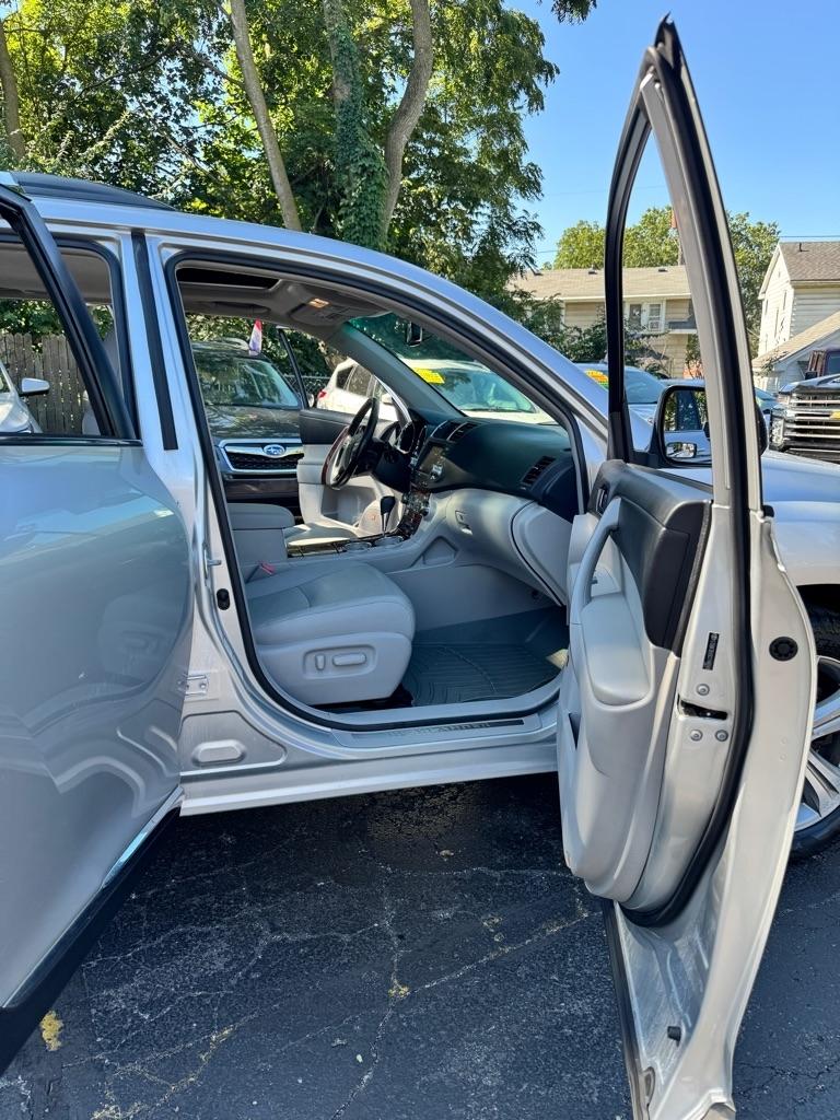 Toyota Highlander Limited 4WD 2012