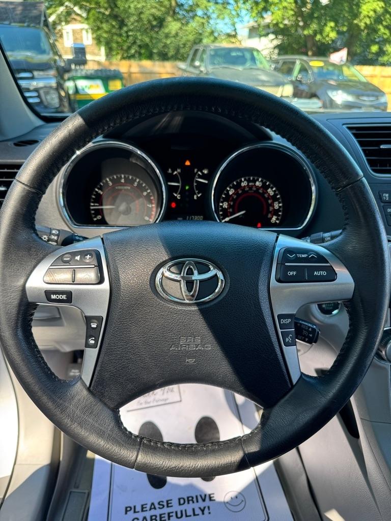 Toyota Highlander Limited 4WD 2012