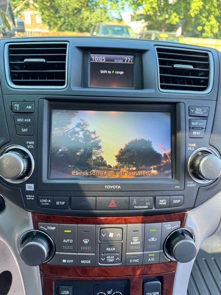 Toyota Highlander Limited 4WD 2012
