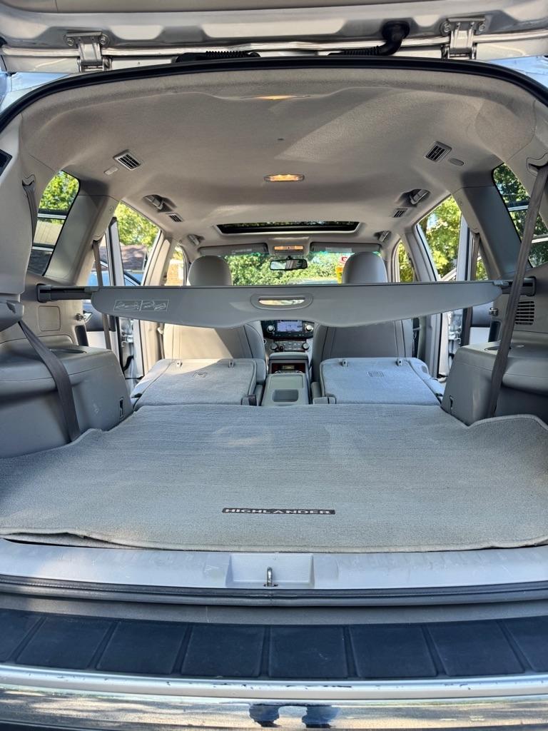 Toyota Highlander Limited 4WD 2012