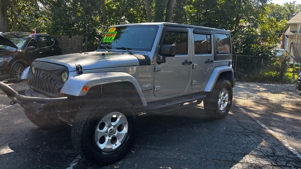 Jeep Wrangler Unlimited Sahara 4WD 2013