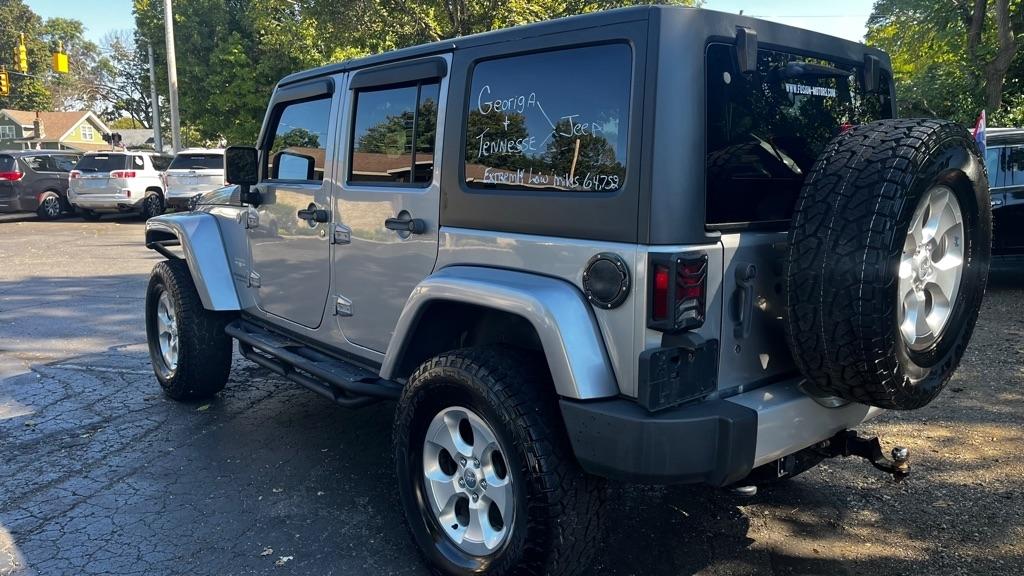 Jeep Wrangler Unlimited Sahara 4WD 2013