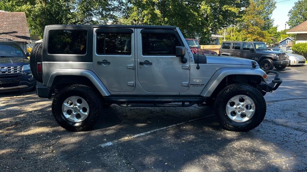 Jeep Wrangler Unlimited Sahara 4WD 2013