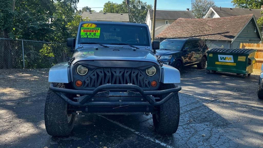 Jeep Wrangler Unlimited Sahara 4WD 2013