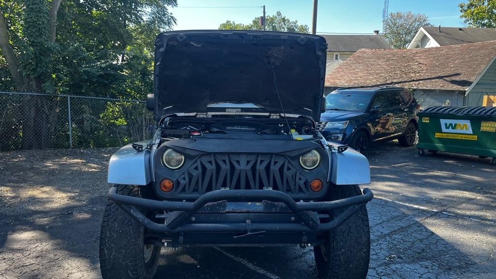 Jeep Wrangler Unlimited Sahara 4WD 2013