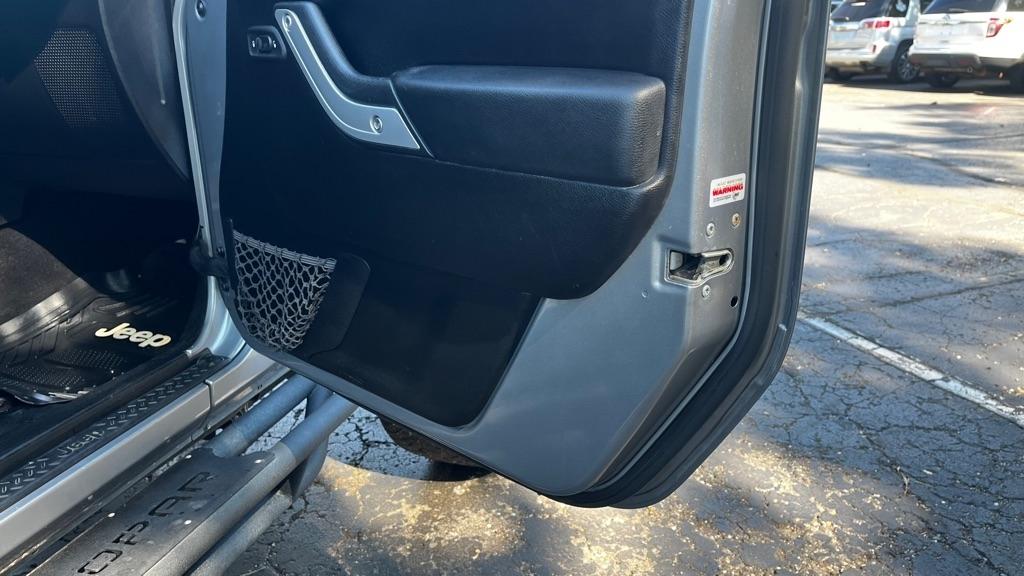 Jeep Wrangler Unlimited Sahara 4WD 2013