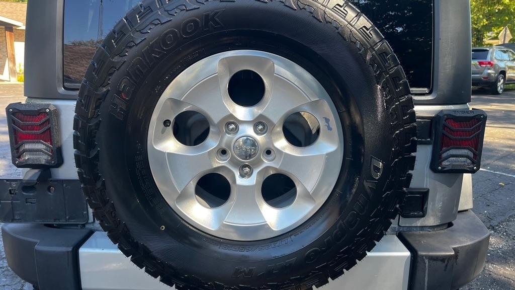 Jeep Wrangler Unlimited Sahara 4WD 2013