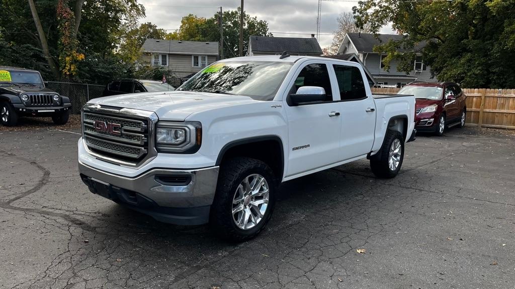 2017 GMC Sierra 1500 Base Crew Cab Long Box 4WD