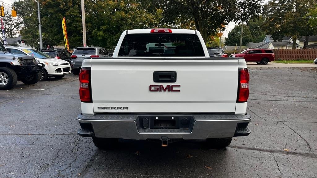 GMC Sierra 1500 Base Crew Cab  Short Box 4WD 2017