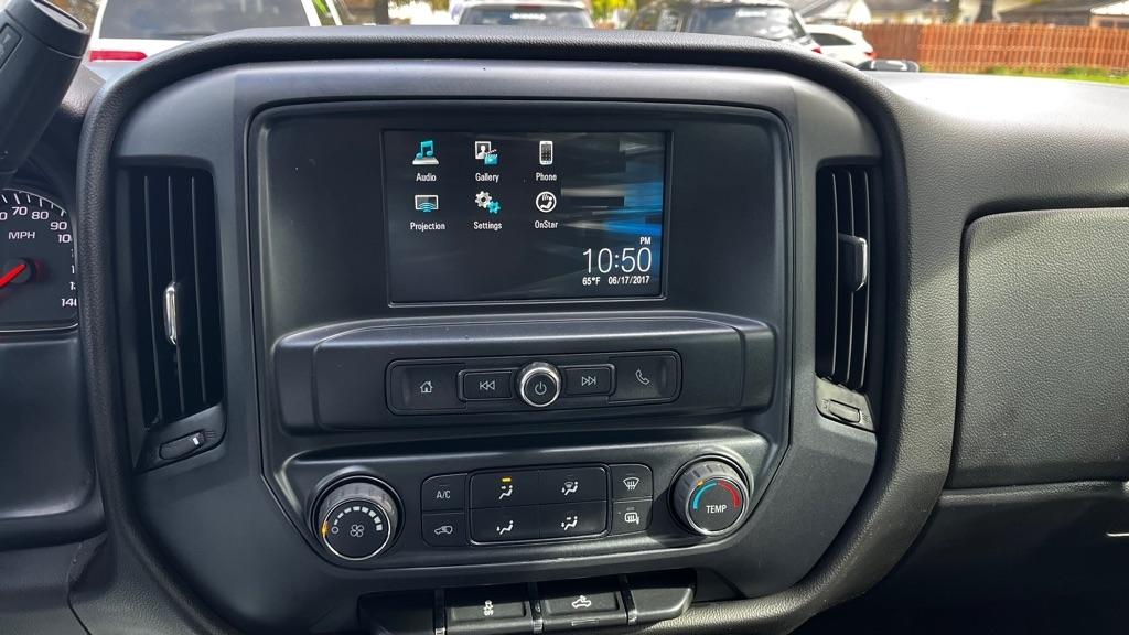 GMC Sierra 1500 Base Crew Cab  Short Box 4WD 2017