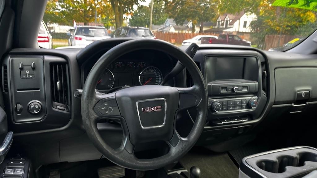 GMC Sierra 1500 Base Crew Cab  Short Box 4WD 2017