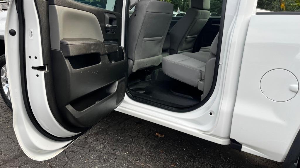 GMC Sierra 1500 Base Crew Cab  Short Box 4WD 2017