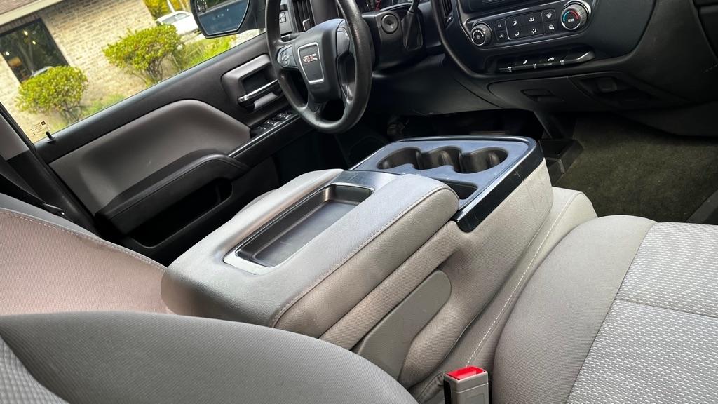GMC Sierra 1500 Base Crew Cab  Short Box 4WD 2017