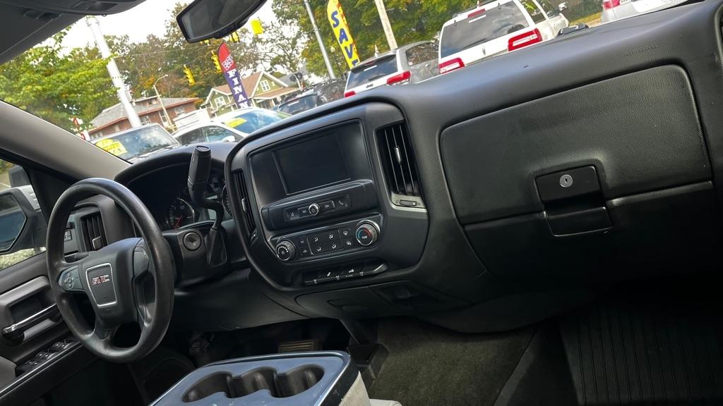 GMC Sierra 1500 Base Crew Cab  Short Box 4WD 2017