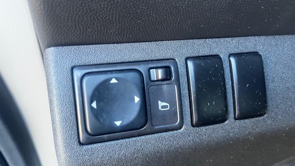 Nissan Xterra X 4WD 2008