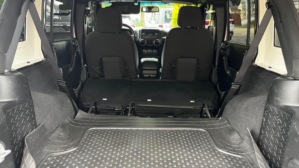 Jeep Wrangler Unlimited Sport 4WD 2014