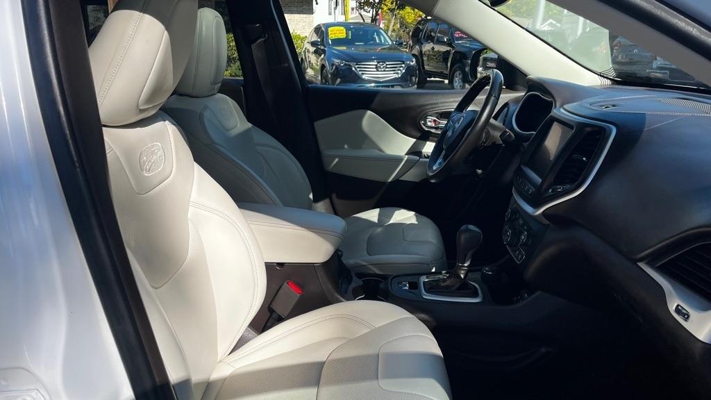 Jeep Cherokee Overland 4WD 2018