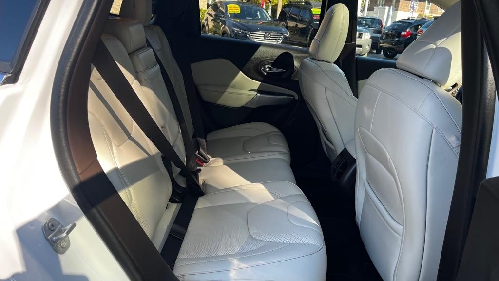 Jeep Cherokee Overland 4WD 2018