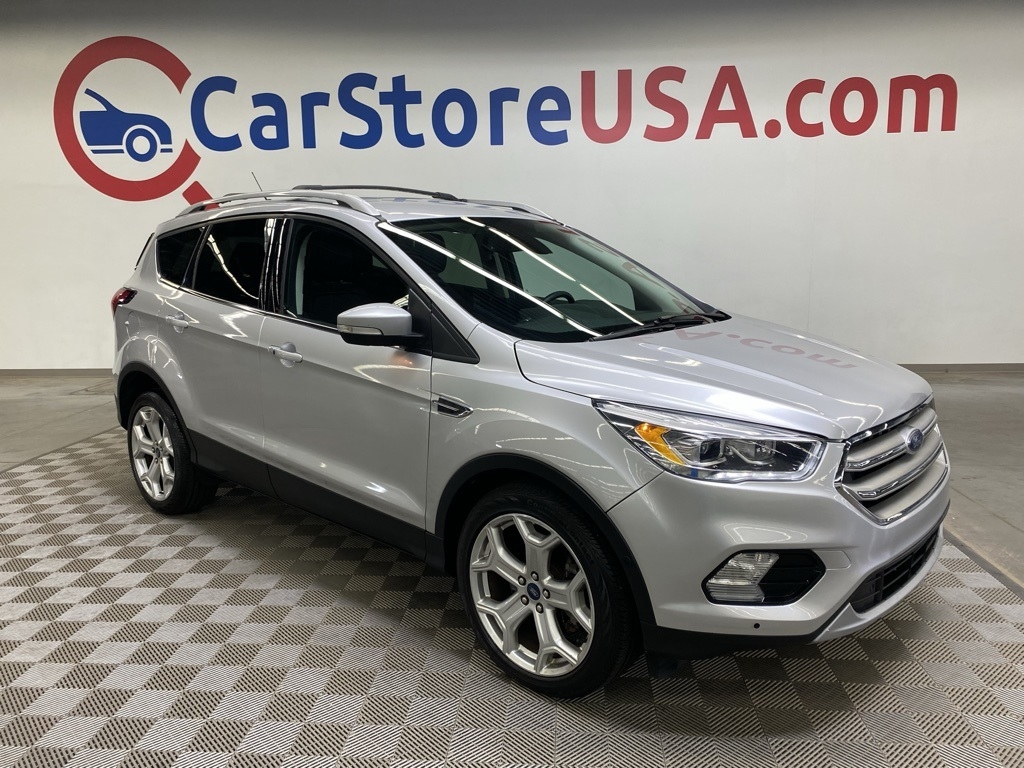 2019 Ford Escape Titanium's photo