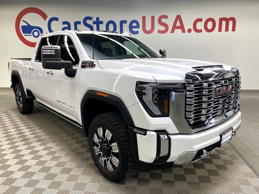 2024 GMC Sierra 3500HD Denali's photo