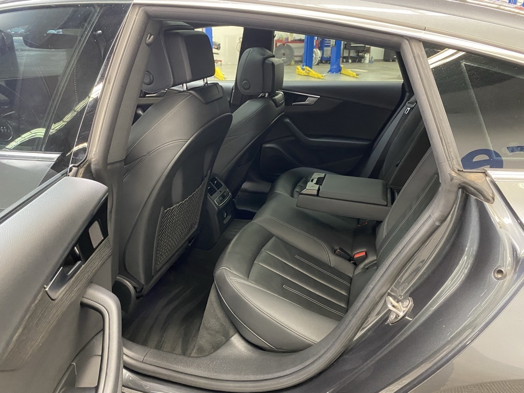 Audi A5 Premium S line 45 TFSI quattro 2021