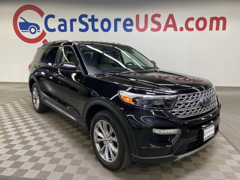 2022 Ford Explorer Limited's photo
