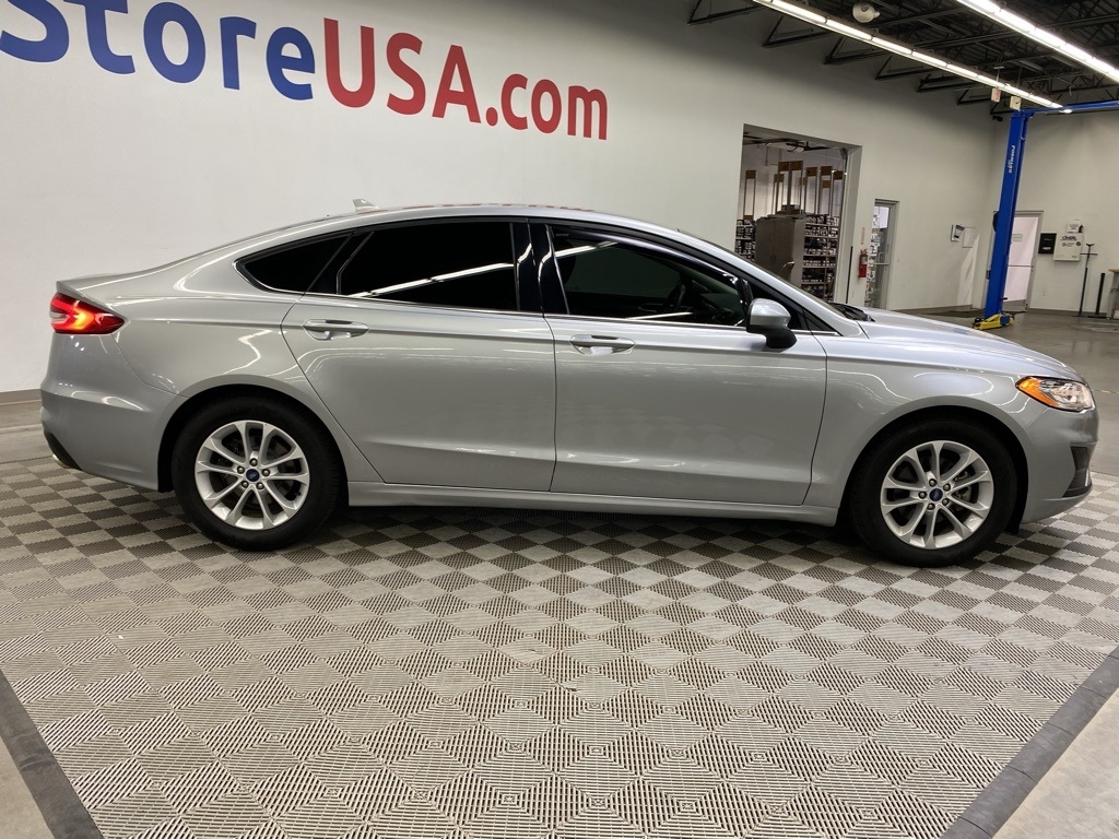 Ford Fusion SE 2020
