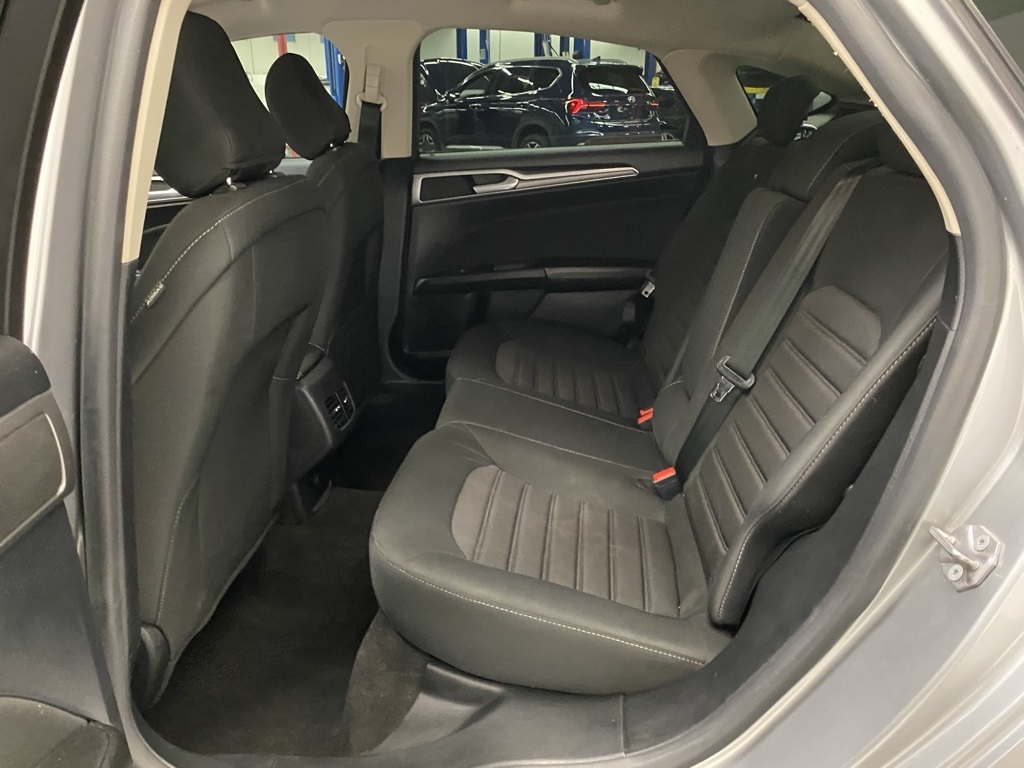 Ford Fusion SE 2020